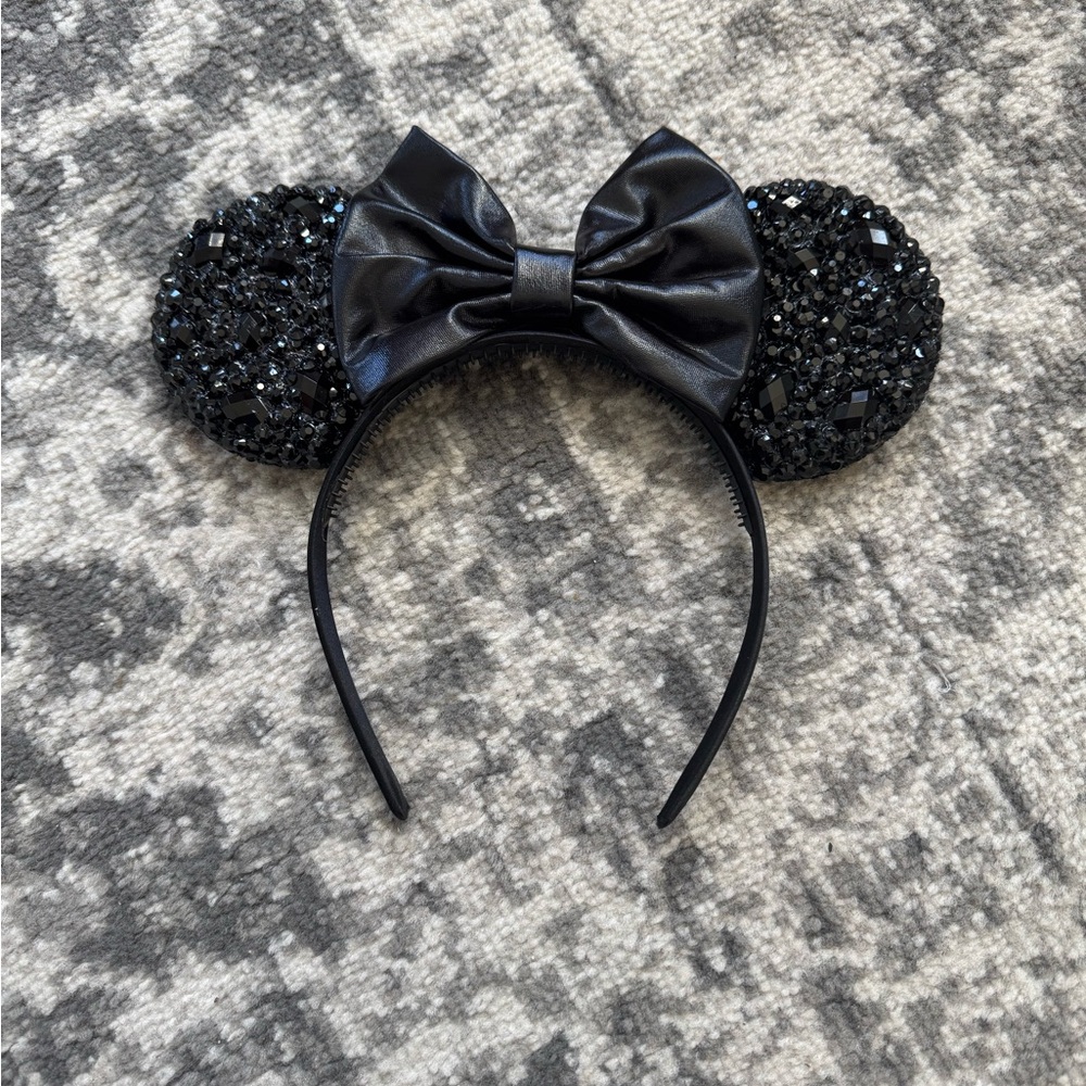 Minnie Mouse Black Sequin Mouse Ears Headband